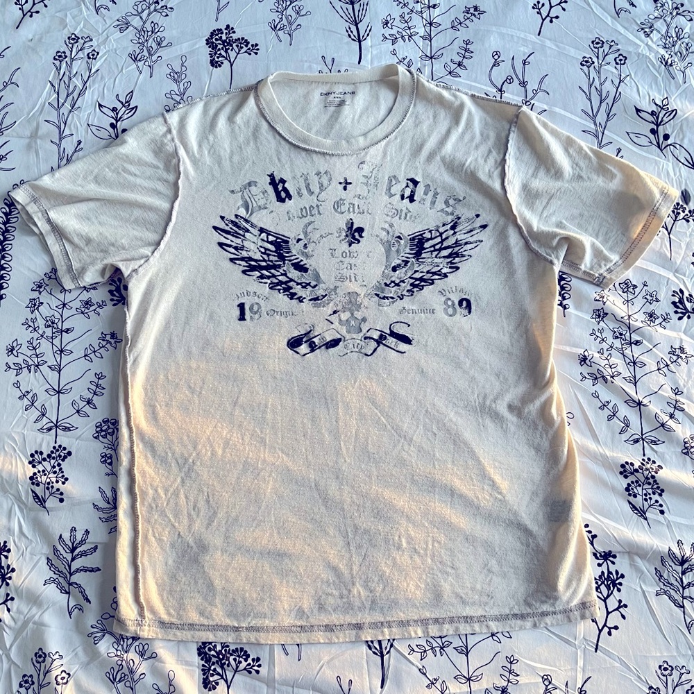 Very cute DKNY JEANS top size (M)